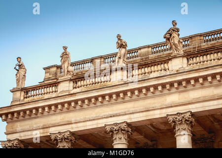 BORDEAUX, Frankreich - 26. Januar 2018: die architektonischen Details des Grand Opera von Bordeaux an einem Wintertag Stockfoto