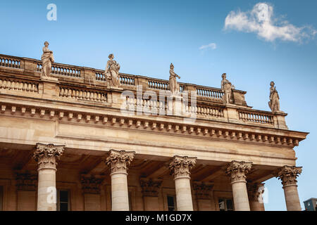 BORDEAUX, Frankreich - 26. Januar 2018: die architektonischen Details des Grand Opera von Bordeaux an einem Wintertag Stockfoto