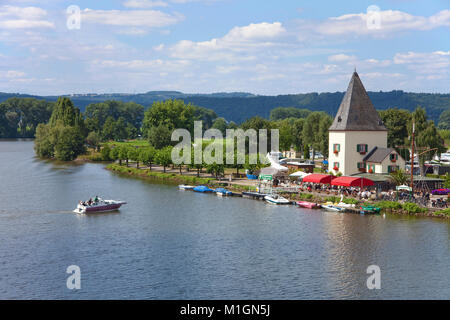 Alte Fähre Tower, Wahrzeichen der Mosel Dorf Schweich, außerhalb der Gastronomie, Mosel, Rheinland-Pfalz, Deutschland, Europa Stockfoto