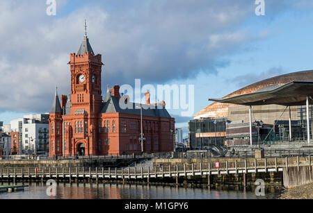 Die pierhead Building und der senedd Gebäude in Cardiff Bay, South Wales Stockfoto