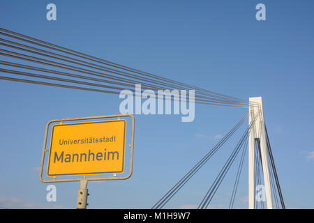 Mannheim, Kurt-Schumacher-Brücke Stockfoto