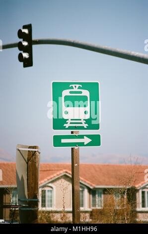 Schild des Standorts der Valley Transit Authority (VTA) light rail Zug im Silicon Valley, Santa Clara, Kalifornien, 17. August 2017. () Stockfoto
