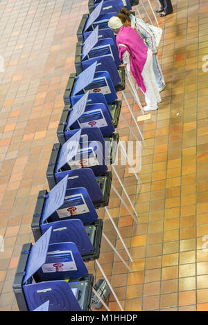 Miami Florida, Stephen P. Clark Government Center, Mitte, Präsidentenprimär, Frühwahl, Maschine, Demokratie, Wahl, Entscheidung, FL080117005 Stockfoto