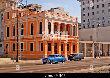 Havanna, Kuba, 11. Mai 2009. Ein altes amerikanisches Auto in Havanna, Kuba, am 11. Mai 2009. Stockfoto