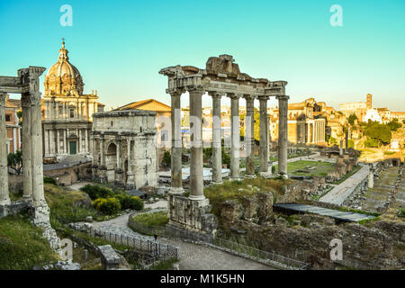 Foro Romano verwendet die Stadt Zentrum des großen Römischen Reiches in der Antike, Rom, Italien. Stockfoto