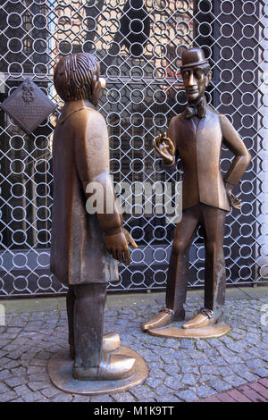 Deutschland, Köln, Tuennes und Schael Monument im alten Teil der Stadt, diese Statuen verkörpert den typischen Kölner Bürger, von dem Bildhauer Wolfgang Stockfoto