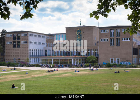 Deutschland, Köln, Hauptgebäude der Universität zu Köln im Stadtteil Lindenthal. Deutschland, Koeln, Hauptgebaeude der Universitaet im Stadtt Stockfoto