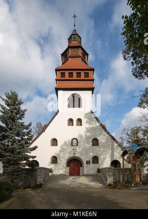Malczyce (English Maltsch-an-der-Oder), Pfarrkirche, 1906 von Hans Poelzig erbaut, Westansicht Stockfoto