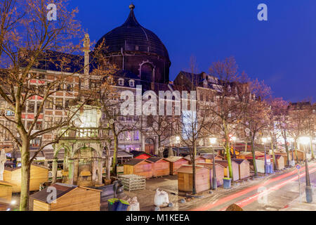 St. Andre Kirche am Place Saint Lambert in Lüttich. Lüttich, Wallonien, Belgien. Stockfoto