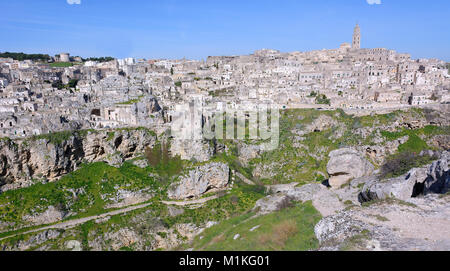 Blick auf die Stadt Matera und 'Sassi' von den Höhen vor der 'Sassi' Stockfoto