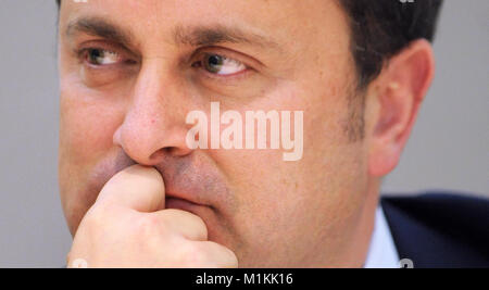 Cape Canaveral, USA. 30 Jan, 2018. Xavier BETTEL, Premierminister von Luxemburg, nimmt an einem Pre-launch Pressekonferenz am 30 Januar, 2018 die Debus Zentrum im Kennedy Space Center Visitor Komplex in Florida. ist nun für den 31. Januar festgelegt. Credit: Paul Hennessy/Alamy leben Nachrichten Stockfoto