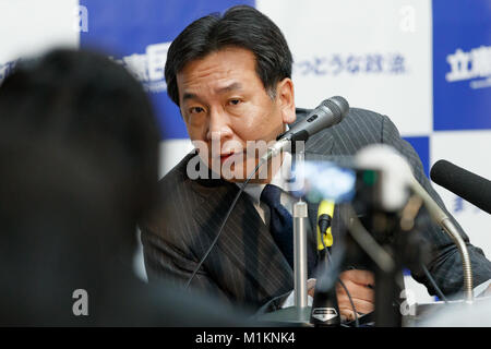 Yukio Edano Führer der verfassungsmäßigen demokratischen Partei (CDP) nimmt an einer Pressekonferenz in Japan's National Diet am 31. Januar 2018, Tokio, Japan. Edano, die Staats- und Regierungschefs Japans größte Oppositionspartei beantwortet Fragen von Reportern über Premierminister Shinzo Abe's Vorschlag für einen Änderungsantrag, der die Existenz der Selbstverteidigungsstreitkräfte in der Verfassung. Er sprach auch über die jüngste hacking Angriff auf Japan Coincheck Inc., die aufgeworfenen Fragen zu Cyber-Sicherheit und gesetzliche Schutz für Cyber Währungen im Land. Credit: Rodrigo Reyes Marin/LBA/Alamy leben Nachrichten Stockfoto