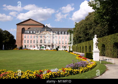 Schloss, Trier, Deutschland, Kurfürstliches Schloss Stockfoto