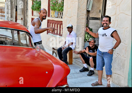 Havanna, Kuba, 11. Mai 2009. Ein altes amerikanisches Auto in Havanna, Kuba, am 11. Mai 2009. Stockfoto