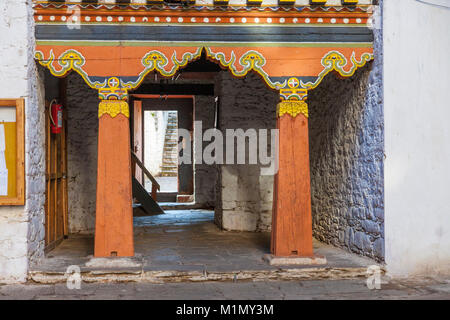 Jakar, Bumthang, Bhutan. Innenraum der Jakar Dzong. Stockfoto