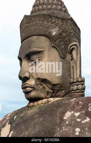 Close-up Gottes Statue, South Gate, Angkor Thom, Kambodscha Stockfoto
