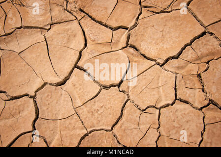 Trockene rissige Erde Hintergrund, Ton Wüste Textur Stockfoto