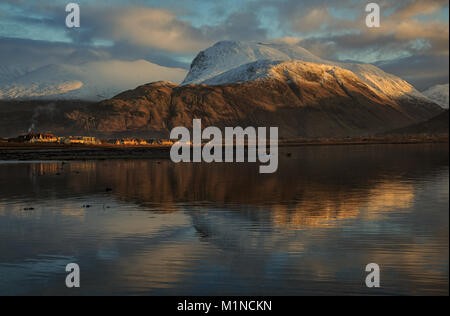 Ben Nevis von Caol in der Nähe von Fort William, Schottland Stockfoto