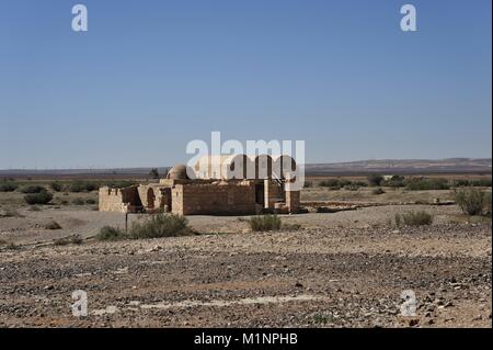 Qasr Amra transkribiert auch als Quseir Amra oder Qusayr Amra, ist der bekannteste der Wüste Burgen und Schlösser im heutigen östlichen Jordanien. Es früh im 8. Jahrhundert gebaut wurde, einige Zeit zwischen 723 und 743, von Walid Ibn Yazid, der zukünftige umayyadischen Kalifen Wa | Verwendung weltweit Stockfoto