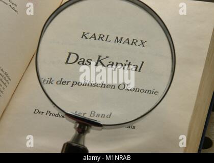 Karl Marx, Das Kapital | Verwendung weltweit Stockfoto