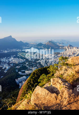 Stadtbild von Dois Irmaos Berg, Rio de Janeiro, Brasilien, Südamerika gesehen Stockfoto