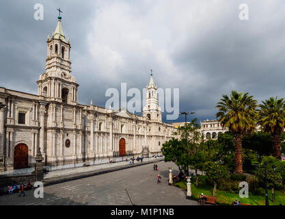 Kathedrale, Plaza de Armas, Erhöhte Ansicht, Arequipa, Peru, Südamerika Stockfoto