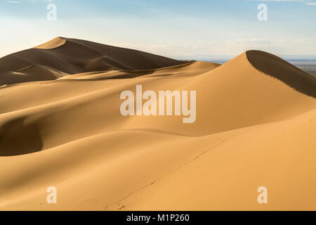 Khongor Sanddünen in der Wüste Gobi Gurvan Saikhan Nationalpark, Sevrei Bezirk, Provinz im Süden der Wüste Gobi, Mongolei, Zentralasien, Asien Stockfoto