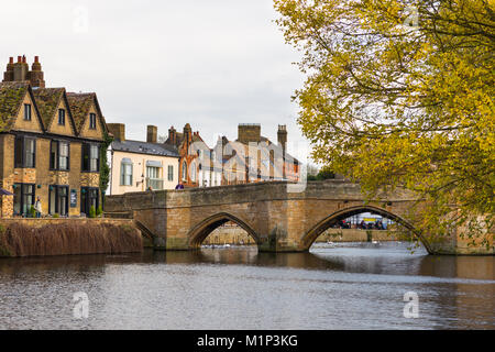 Fluss Great Ouse in St. Leger Kapellbrücke, St Ives, Cambridgeshire, England, Vereinigtes Königreich, Europa Stockfoto