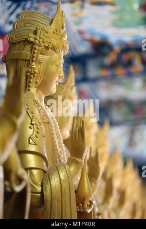 Statue von Quan bin, Bodhisattva des Mitgefühls (Göttin der Barmherzigkeit), Linh Phuoc buddhistischen Pagode, Dalat, Vietnam, Indochina, Südostasien, Asien Stockfoto