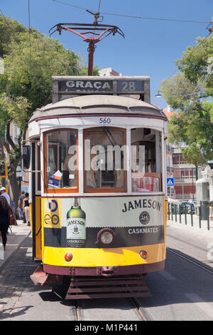 Straßenbahn 28, Alfama, Lissabon, Portugal, Europa Stockfoto