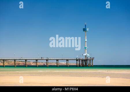 Tagsüber ein Foto von Brighton Pier in Brighton, Adelaide, South Australia, Australien am 1. Februar 2018 Stockfoto