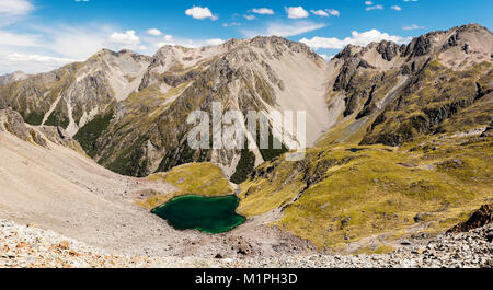 Blick auf Emerald Lakes von Tramping im Nelson Lakes Park, Nelson, Neuseeland. Stockfoto