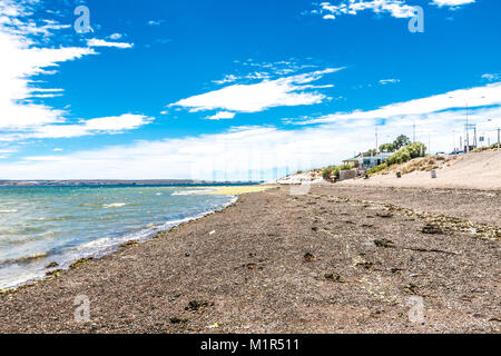 Puerto Madryn Strand, Sonne, Wellen und Sand, schönen Tag Stockfoto