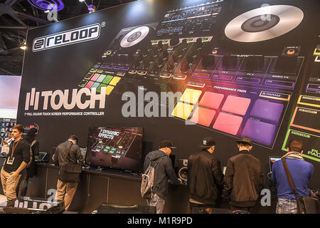 Anaheim, CA, USA. 25 Jan, 2018. Reloop im Jahr 2018 Jährliche NAMM Show, die global business Convention für die Musikindustrie. Credit: Dave Safley/ZUMA Draht/Alamy leben Nachrichten Stockfoto