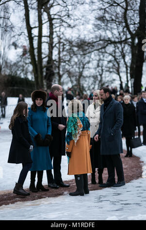 Oslo, Norwegen. 01. Februar, 2018. Ihre Königlichen Hoheiten, die großherzöge von Cambridge die Prinzessin Ingrid Alexandra Sculpture Park Besuch im Schlossgarten in Oslo, Norwegen, begleitet von Königin Sonja von Norwegen und Prinzessin Ingrid Alexandra, als Teil ihrer Tour durch Norwegen 01 St-02 nd Februar. Credit: Gunvor Eline E. Jakobsen/Alamy leben Nachrichten Stockfoto