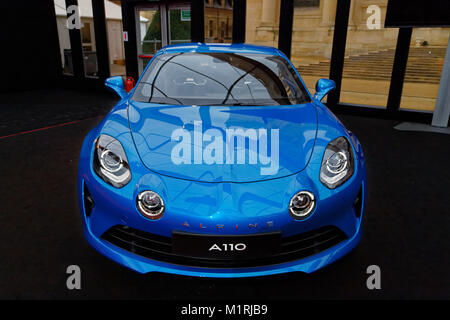Paris, Frankreich. Januar 2018. Alpine A110 - Das Internationale Automobilfestival vereint in Paris die schönsten Konzeptfahrzeuge der Automobilhersteller vom 31. Januar bis 4. Februar 2018. Kredit: Bernard Menigault/Alamy Live News Stockfoto