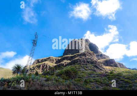 Hügel mit Blick auf das Dorf Masca auf Teneriffa, Spanien Stockfoto