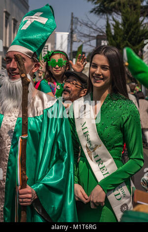 Fräulein Irland 2016 und St. Patrick. St. Patrick's Day Parade 2017 in Tokio. Stockfoto