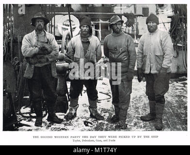 Der zweite Western Party an Bord der HMS Terra Nova, 18. Februar 1912, Thomas Griffith Taylor, Frank Debenham, Tryggve Gran, Robert Forde, der Tag, an dem Sie vom Schiff abgeholt wurden. Die letzte Expedition von Robert Falcon Scott Stockfoto