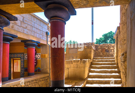 Alte Mauern von Knossos Palast in der Nähe von Heraklion, Kreta, Griechenland Stockfoto