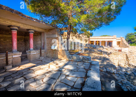 Alte Mauern von Knossos Palast in der Nähe von Heraklion, Kreta, Griechenland Stockfoto