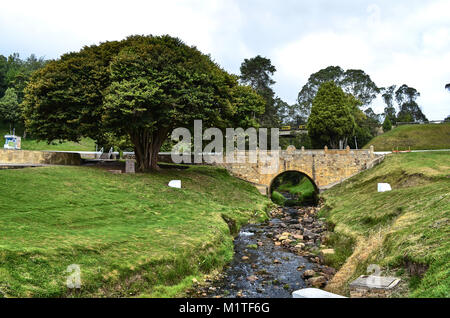 BOYACA, KOLUMBIEN - Januar 23, 2014: Ein Blick auf die boyaca Brücke im Boyaca Feld in Tunja, Kolumbien. Stockfoto