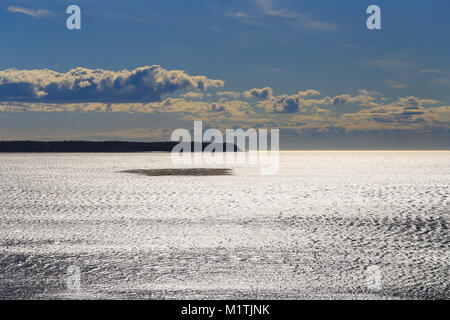 Sonnenuntergang über Fire Island in der Nähe von Anchorage in Alaska. Stockfoto