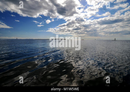 Stand Up Paddle Boarder auf ocaen Stockfoto