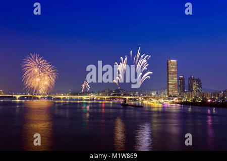 Seoul Feuerwerk Festival in 2017, eine prächtige Fireworks Extravaganza. 040 Stockfoto