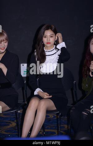 Seoul, Korea. 01 Feb, 2018. WekiMeki nehmen an der besonderen Premiere von Reality Show "WEKIMEKI MOHAE" in Seoul, Korea am 01. Februar 2018. (China und Korea Rechte) Credit: TopPhoto/Alamy leben Nachrichten Stockfoto