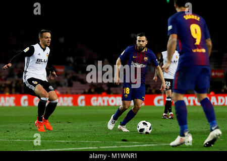 Camp Nou, Barcelona, Spanien. 01. Februar, 2018. Die halbfinale der La Copa de S.M. El Rey 17/18 auf das Match zwischen dem FC Barcelona und Valencia CF im Camp Nou, Barcelona, Spanien. Credit: G. Loinaz. Credit: G. Loinaz/Alamy Leben Nachrichten Jordi Alba Stockfoto