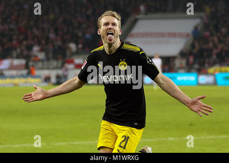 Köln, Deutschland. 2 Feb, 2018. Dortmunder Andre Schurrle feiert während der Bundesliga Fußballspiel zwischen dem FC Köln vs Borussia Dortmund in Köln, Deutschland, Feb 2, 2018. Quelle: Joachim Bywaletz/Xinhua/Alamy leben Nachrichten Stockfoto