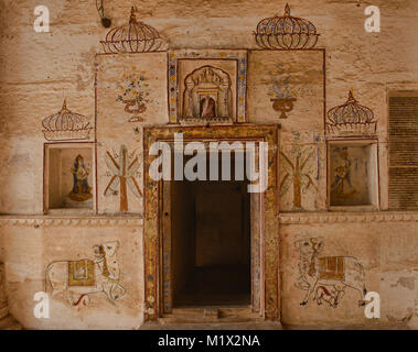 Innenraum der atmosphärischen Bundi Palace, Rajasthan, Indien ruiniert Stockfoto