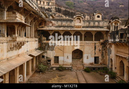 Innenraum der atmosphärischen Bundi Palace, Rajasthan, Indien ruiniert Stockfoto